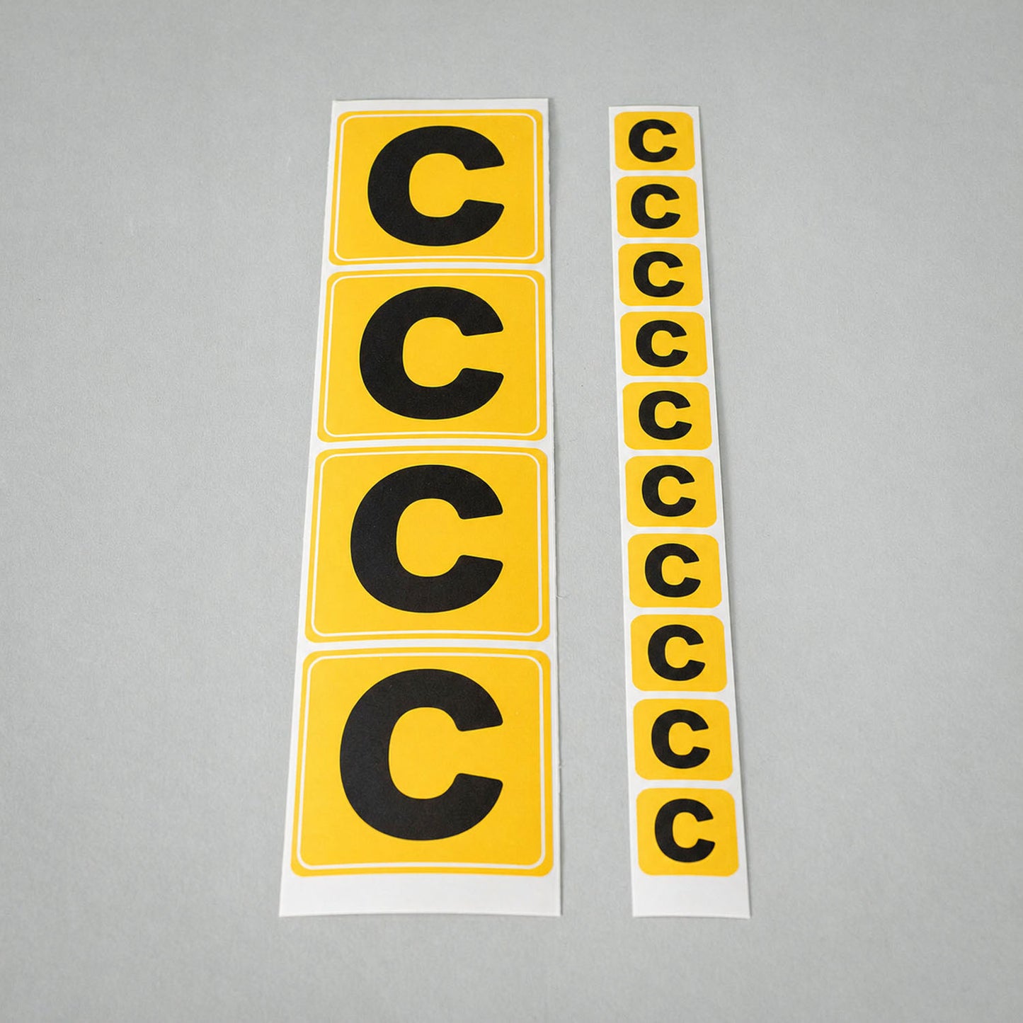 Kameratag-Stickerset A Cam und B Cam von setbedarf, zwei Kamera-Labels auf einem weißen Hintergrund.