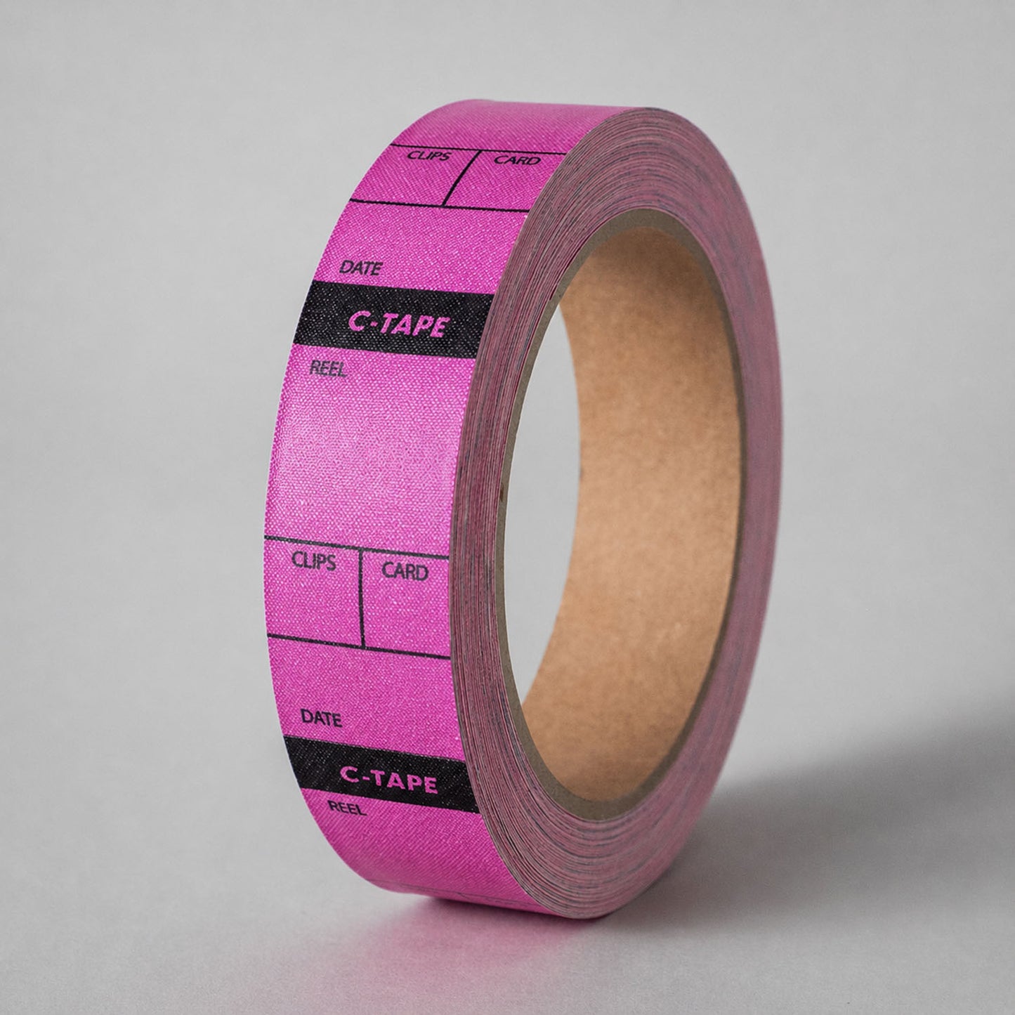 Rotes C-Tape DIT Klebeband von setbedarf, 25mm breit und 15m lang, auf Rolle, flexible und stabile Verpackungsklebeband