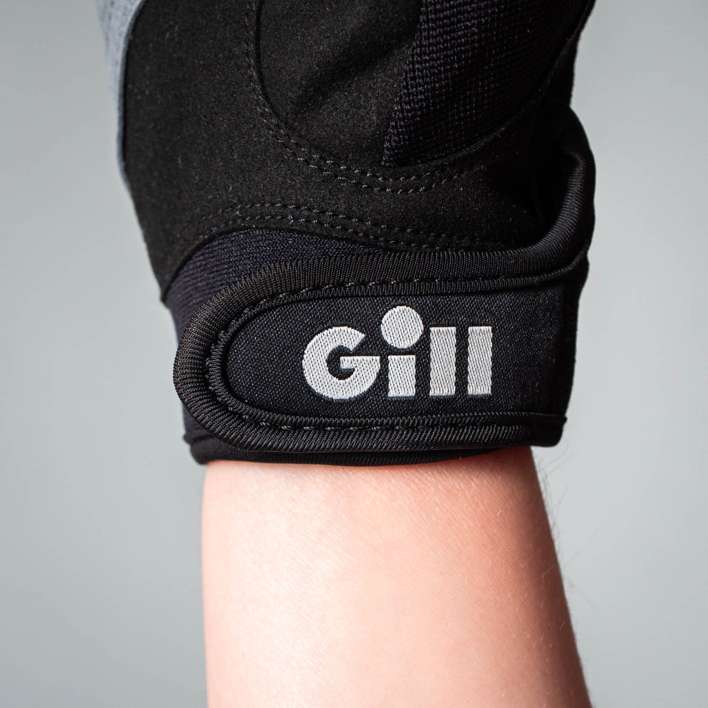 Vollfingrige Arbeitshandschuhe von Gill, langlebiges Material, Schutz für Hände bei handwerklichen Tätigkeiten von setbedarf.
