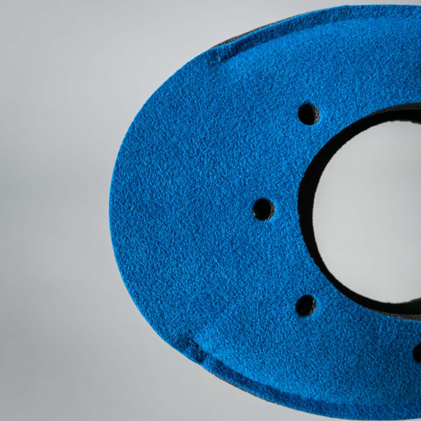 Großer ovaler Bluestar Augenleder-Augenkissen aus Mikrofaser von setbedarf für Komfort und Schutz.