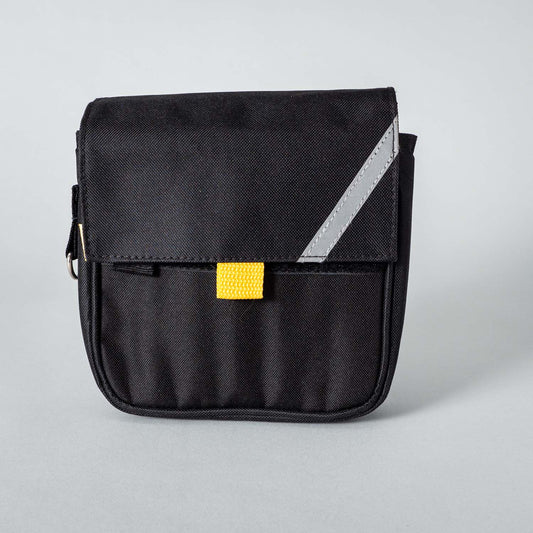 Gürteltasche Little Joe von Bestboy, schwarze Tasche mit Reißverschluss und verstellbarem Gurt, für unterwegs und Freizeit.