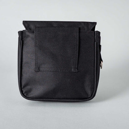 Gürteltasche Little Joe von Bestboy, schwarze Ledertasche mit Reißverschluss, ideal für unterwegs, auf der Abbildung P1032699.