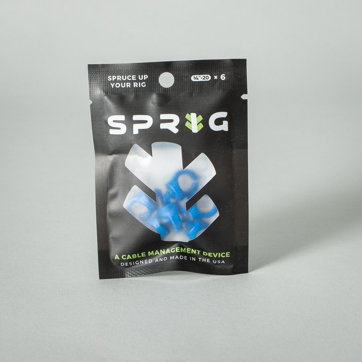 Flexible Kabelclips von setbedarf, ideal zum Organisieren und Fixieren von Kabeln, in verschiedenen Größen und Farben.