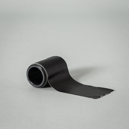 Klebebandrolle für 50 mm Breite von setbedarf, stabile Verpackungsbandrolle auf Rolle, ideal für Versand und Verpackung.